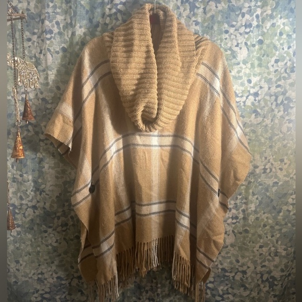 Johnston & Murphy Plaid Poncho